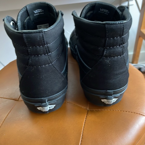 Hi top black canvas Vans - Picture 5 of 6